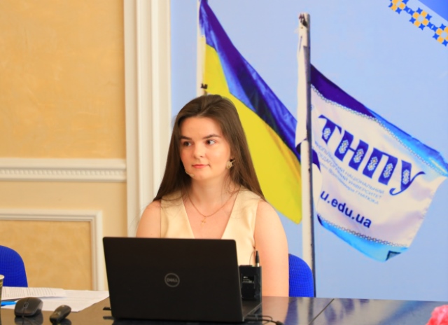 Грабець Юлія Андріївна - доктор філософії з галузі знань 03 Гуманітарні науки і мистецтво зі спеціальності 032 Історія та археологія.JPG